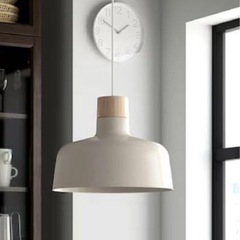 IKEA ダイニングテーブル　ペンライトの画像