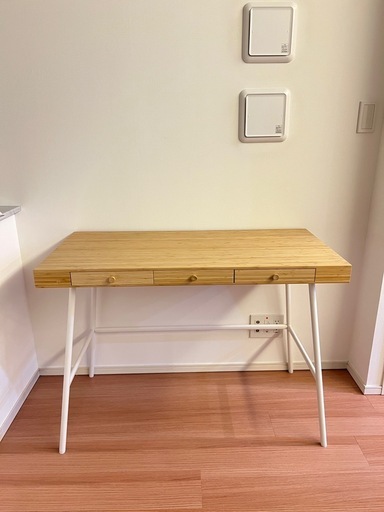 IKEAデスク (LILLÅSEN リルオーセン) (ゆい) 目黒のテーブル《学習机