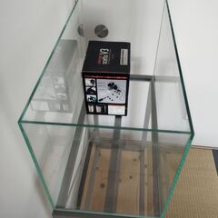 ADA60cm水槽とNISSO水槽台とろ過フィルターの画像