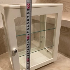 コレクションケース　ガラス棚　フィギュア　ディスプレイの画像