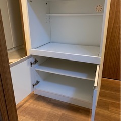 キッチン収納棚の画像