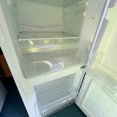 ヤマダセレクトノンフロン冷凍冷蔵庫　2022年製　YRZ-C12H1 　117リットルの画像