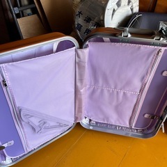 旅行キャリーの画像