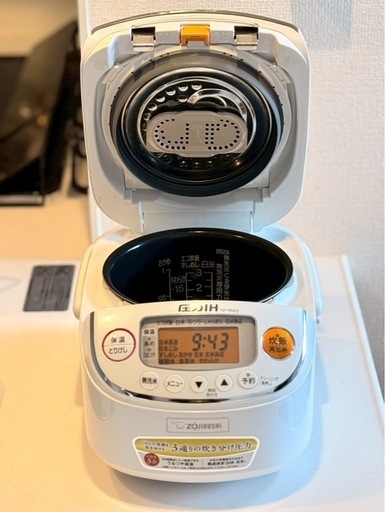 象印 炊飯器 NP-RM05｜2024年購入｜使用頻度少・動作確認済み (吉原