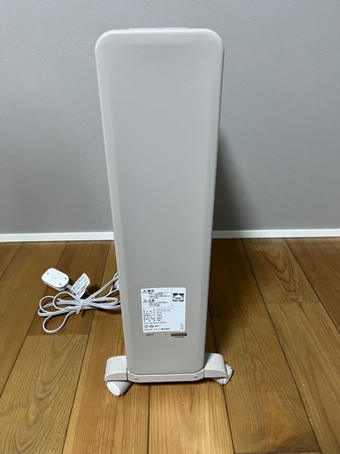 de'Longhi (デロンギ) オイルヒーター ヴェルティカルド RHJ21F0812-WH 電気ヒーター ゼロ風暖房 静音 乾燥しにくい 表面温度約80℃ 燃料補充不要 安全プラグ [8-10畳] [カモミールホワイト]