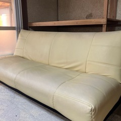 ソファーベッドの画像