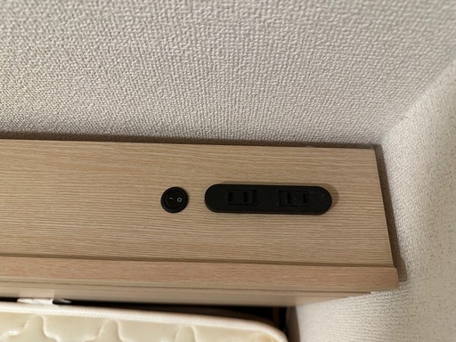 シングルベッド、ベッドフレーム下収納付き