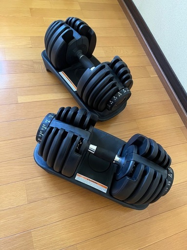 イカ様
お取り置き中 募集不可　 筋トレ　ベンチ、可変式ダンベル