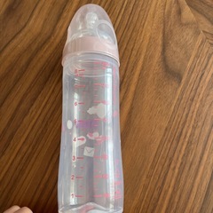 ヌーク　哺乳瓶　NUK ミルクの画像