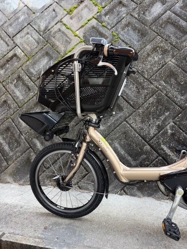 ブリヂストンの電動自転車 8.9ah バッテリー チャイルドシート2台付き