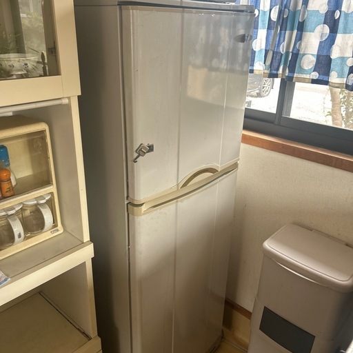 ナショナル 稀少なNational(ナショナル)のWill(ウィル) FRIDGE mini NR-B162Rです