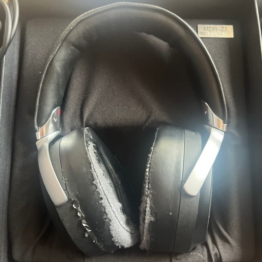 Sony MDR- Z7ヘッドセット