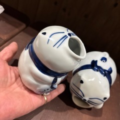 猫のとっくり（つゆ入れにも）の画像