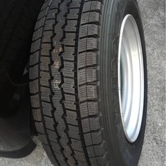 エルフ新車外し17.5rタイヤホイールの画像