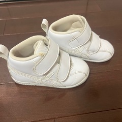 アシックス　13.5センチ　白の画像