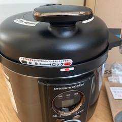 LIVCETRA 電気圧力鍋 LPC-T1201/Kの画像