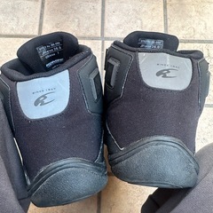 コミネ ウォータープルーフライディングシューズ BK-088 (26cm) 黒の画像