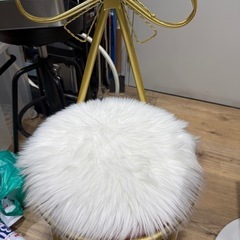 【値下げしました】大理石調 カフェテーブル＆リボンチェア2脚セット 韓国インテリア 大人可愛いの画像