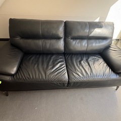 ニトリ 黒 合皮 2.5掛けソファ 10,000円／早めに引き取り希望 の画像