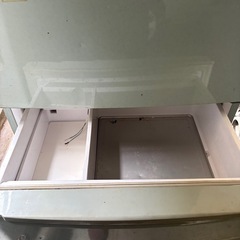 日立冷蔵庫の画像