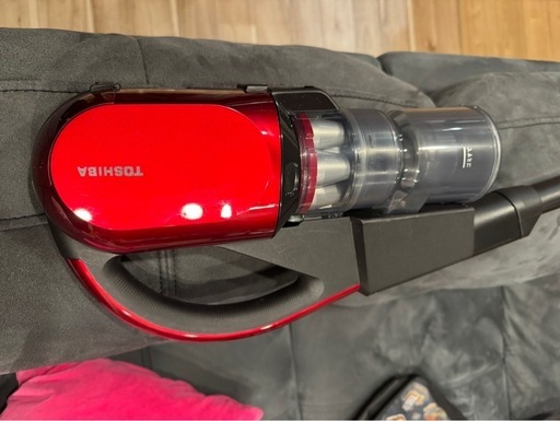 TOSHIBA スティック型コードレスサイクロン式掃除機 VC-CL1700(R）　
