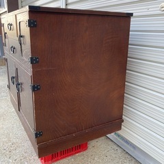 レトロ
民芸調箪笥の画像