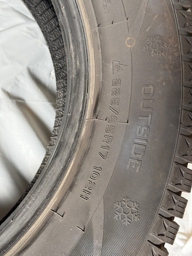OVATION（オベーション）スタッドレス W586 225/65R17 ワンシーズン使用 引き取り限定