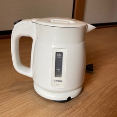 受付終了　
TIGER 電気ケトル　PCF-A080の画像