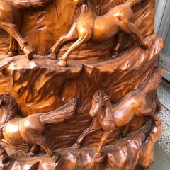 馬の木彫り(置物)の画像