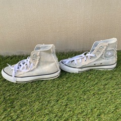 converseハイカット23㌢水色デニムの画像