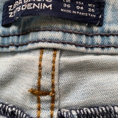 ZARAダメージデニムの画像