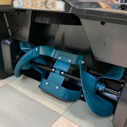 充電式除雪機　マキタ　40V　MAKITA 　MSN001G 美品　本体のみ