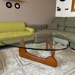 オシャレガラスコーヒーテーブル