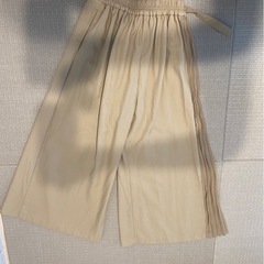 ベージュプリーツスカート風ワイドパンツAZULの画像