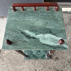 大理石　物置の画像