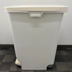 パスリムペダル ペール 60リットル ゴミ箱【取りに来てくださる方のみ】の画像