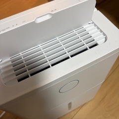 コンプレッサー式除湿機 YDC-J03(W)の画像