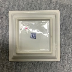 峯龍窯 花柄装飾の角皿の画像