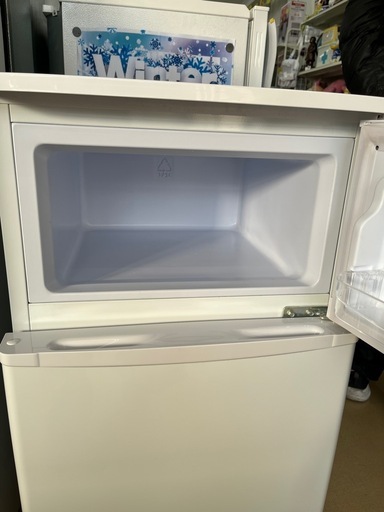 【ドリーム池田店♪ジモティ割対象】 アイリスオーヤマ　81L/2ドア冷蔵庫　AF81-W　2020年製【42146】