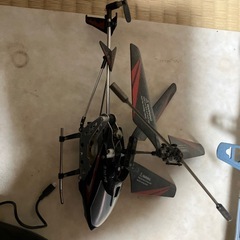 ヘリコプター大、小。の画像