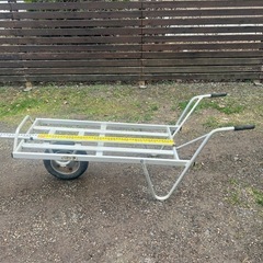 アルミ製　一輪車の画像