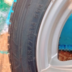💳▼値下げ▼😊165/70R14  スタッドレスタイヤ🛞 ホイル付 ４本　ダンロップ 冬用タイヤ🔴2月末頃までの画像