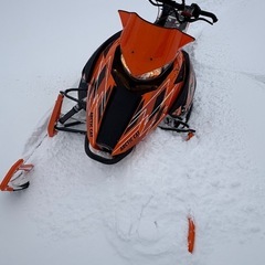 スノーモービル Arctic Cat M8000の画像