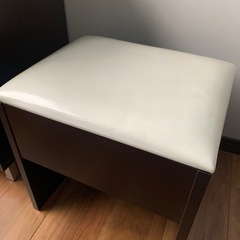 ドレッサー　鏡台　ニトリ　椅子セット　の画像