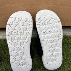 ⑨NIKE男の子★18センチ【訳あり】の画像