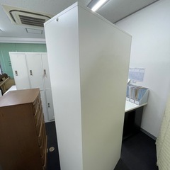 スチール製キャビネット（書庫） 7段の画像