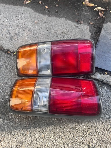 ランクル80 テールランプウインカー