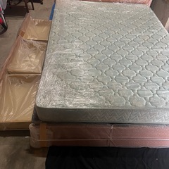 マットレスとフレームセット
の画像