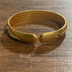 K24刻印 バングル 腕輪 実家整理 遺品整理 ゴールド 貴金属 金の画像