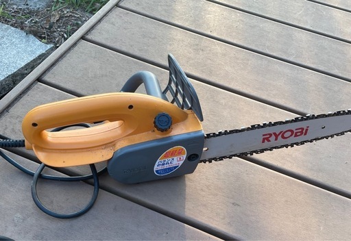 受付終了★   
RYOBI チェーンソー　CS-3000